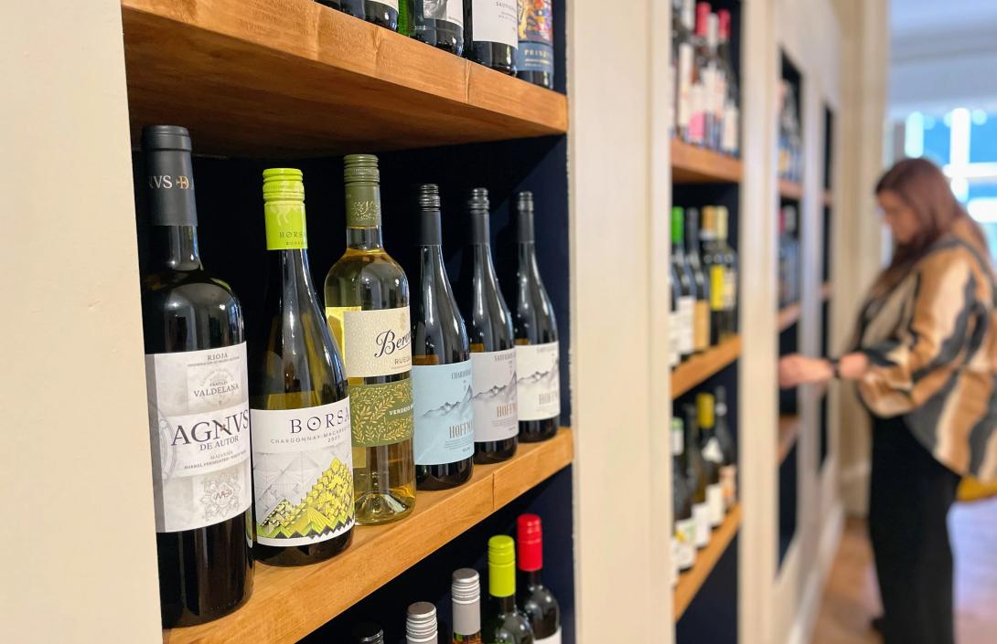 Wijnwinkel wijnhandel wijnshop De Proeverij Geel