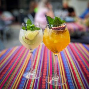 Heerlijke mocktails op het zomerterras van wijnbar De Proeverij ijn Geel