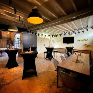 Onze feestzaal voor een leuke receptie of bedrijfsfeest