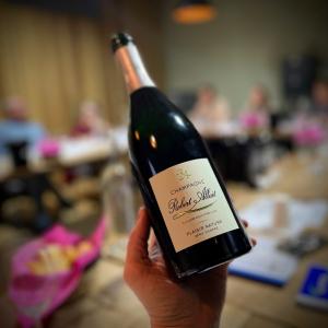 Ook Champagne werd geproefd