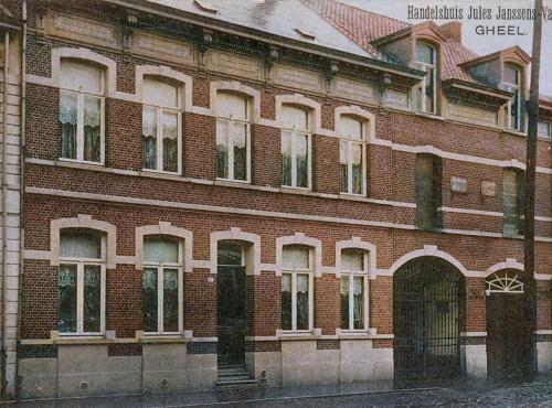 Handelshuis Janssens Van Bael (ingekleurde foto)